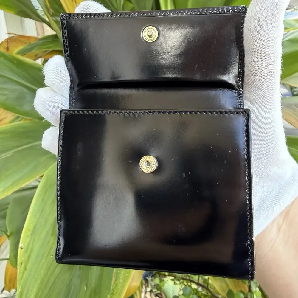 Authentic Vintage Gucci Bifold Wallet Black Patent Leather - Picture 4 of 16